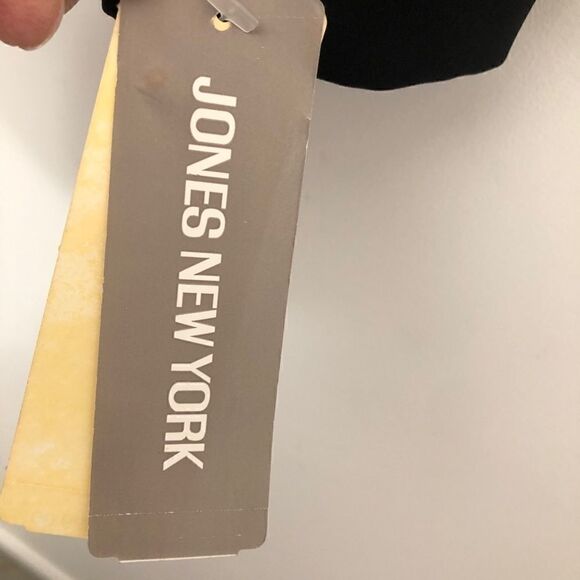 Luxurious NWT size 14 Jones New York Black Jacket!! - Picture 4 of 7